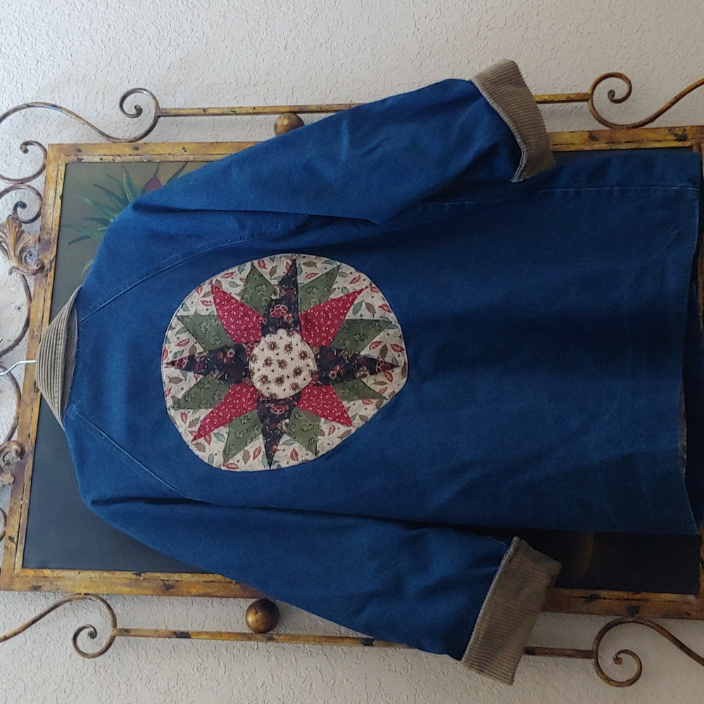 Vtg Jean Jacket w/ Quilted Decor, Matching Lining,Cotton,Relaxed Fit, P2P 24-3/4